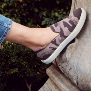 💜 Rothy’s Camo slip-on sneakers